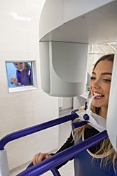 Dental-Technologies---Digital-X-Rays-by-Cosmetic-Dental-of-Encino-(2)